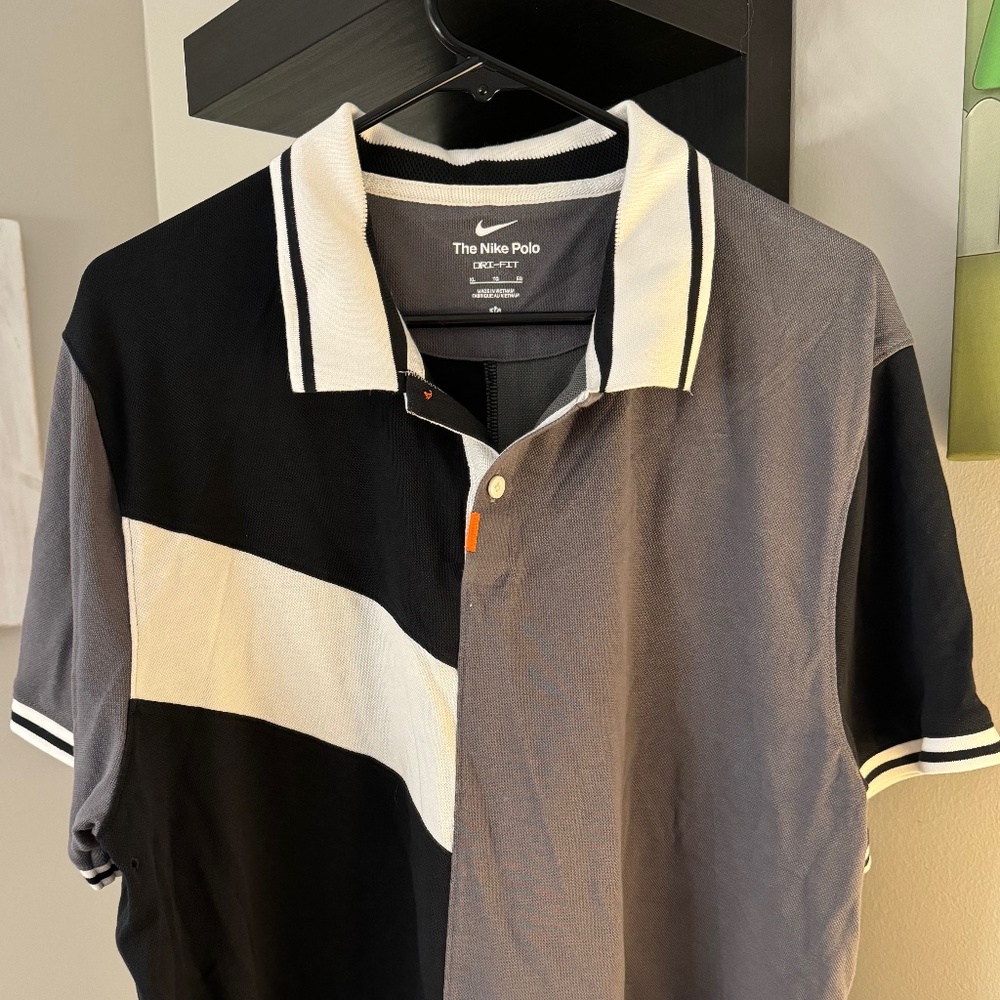 The Nike Polo Golf Shirt, Size XL